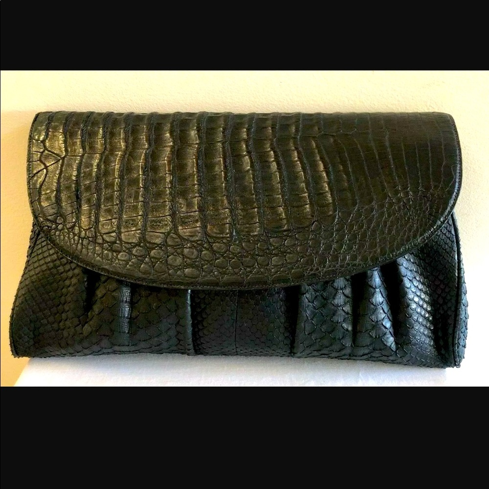 ARMENTA Python Caiman Crocodile Shoulder clutch